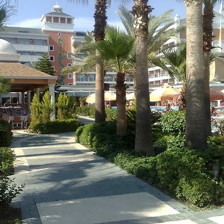 Insula & Hotel 5*